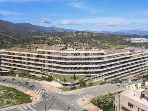 Luxury Apartment for sale in Estepona, 479 000 €, Photo 1