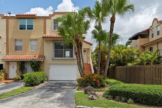 Luxury House for sale in Miami, 516 684 €, Photo 2