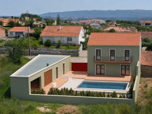 Luxury House for sale in Alcobaça, 445 000 €, Photo 2