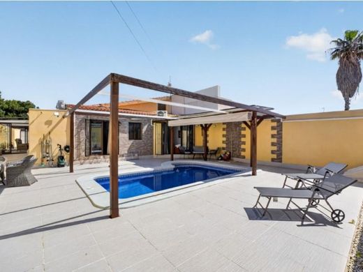Maison de luxe à vendre à Torrevieja, 525 000 €, Photo 2
