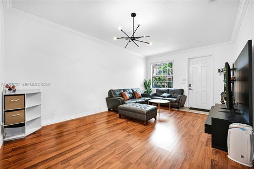 Luxury House for sale in Miami, 455 125 €, Photo 3
