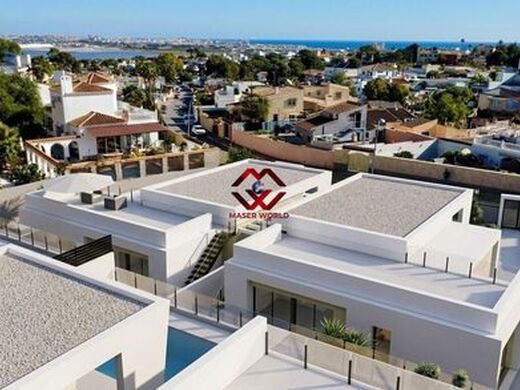 Maison de luxe à vendre à Torrevieja, 700 000 €, Photo 3