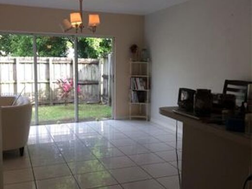 Luxury House for sale in Miami, 572 658 €, Photo 4