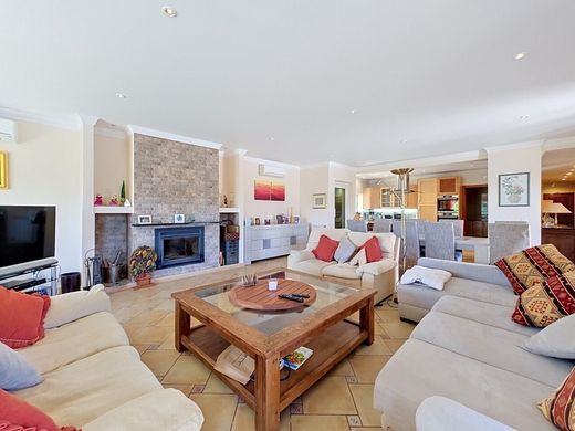 Luxury House for sale in Portimão, 915 000 €, Photo 5