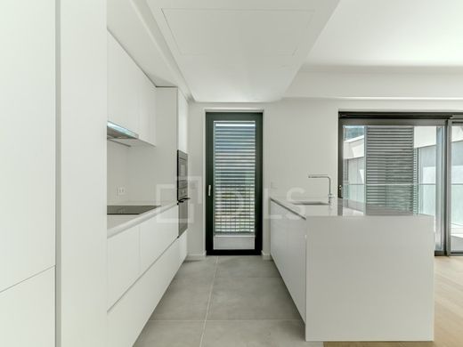 Luxury Apartment for sale in Lisbon, 976 000 €, Photo 6