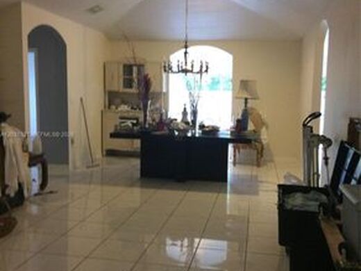 Luxury House for sale in Miami, 572 658 €, Photo 6