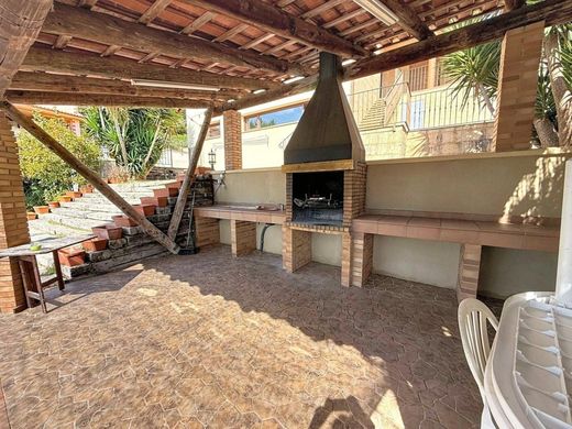 Maison de luxe à vendre à Cubelles, 699 000 €, Photo 6