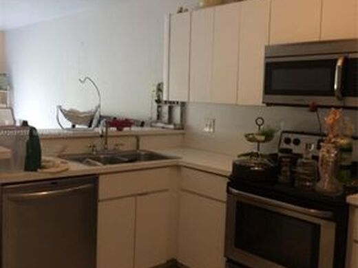 Luxury House for sale in Miami, 572 658 €, Photo 7