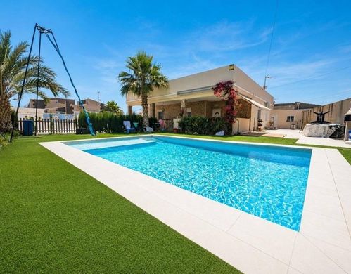 Maison de luxe à vendre à Torrevieja, 440 000 €, Photo 1
