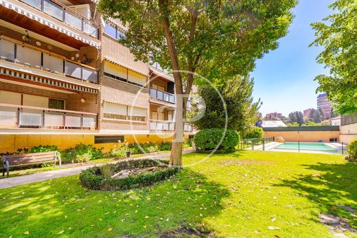 Luxury Apartment for sale in Madrid, 1 350 000 €, Photo 6