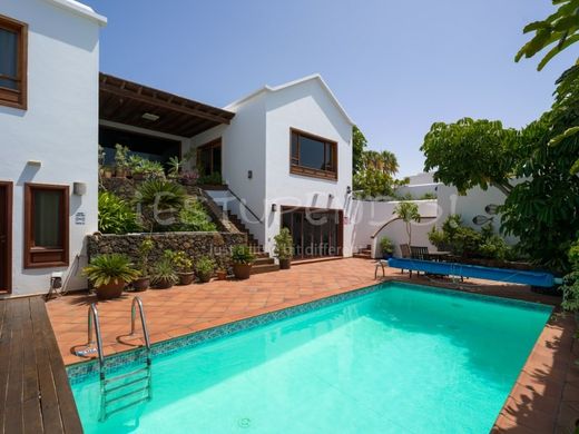 Luxury House for sale in Arrecife, 1 045 000 €, Photo 6