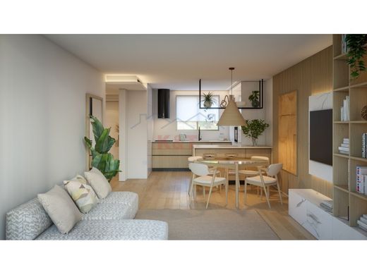Luxury Apartment for sale in Portimão, 445 000 €, Photo 1