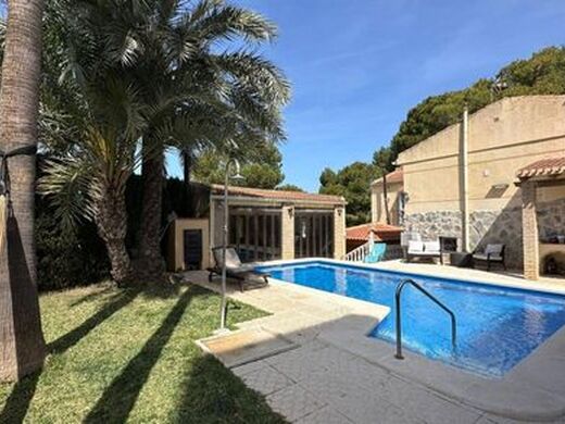 Luxury House for sale in Torrevieja, 490 000 €, Photo 1