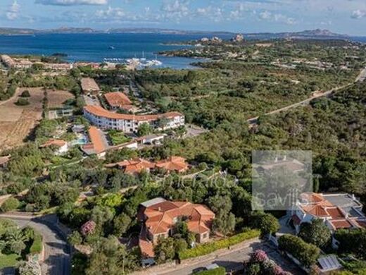 Luxury House for sale in Arzachena, 1 300 000 €, Photo 4