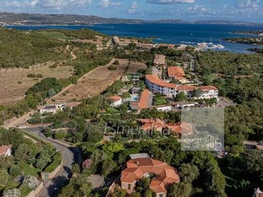 Luxury House for sale in Arzachena, 1 300 000 €, Photo 5