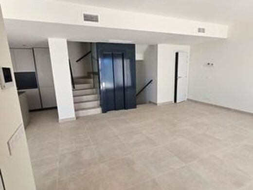 Luxury House for sale in Benalmádena, 700 000 €, Photo 2