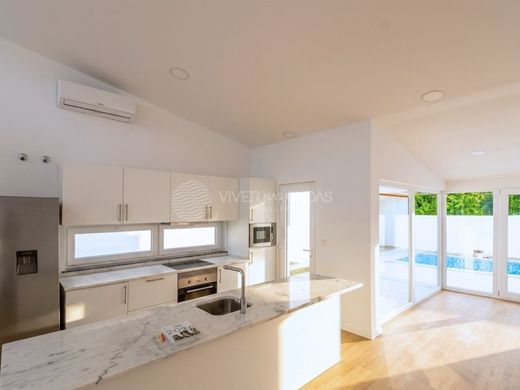 Maison de luxe à vendre à Charneca de Caparica, 650 000 €, Photo 3