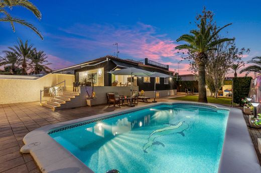 Maison de luxe à vendre à Torrevieja, 656 000 €, Photo 4