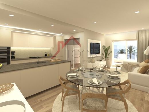 Luxury Apartment for sale in Portimão, 515 000 €, Photo 1