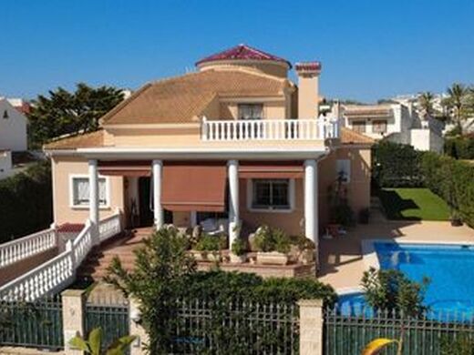 Luxury House for sale in Torrevieja, 950 000 €, Photo 1