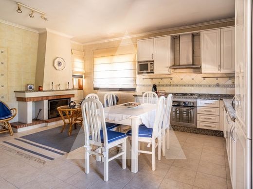 Luxury House for sale in Oliveira de Azemeis, 499 000 €, Photo 4
