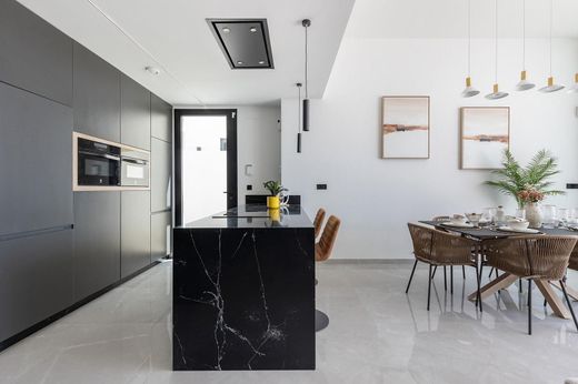 Maison de luxe à vendre à Torrevieja, 700 000 €, Photo 4