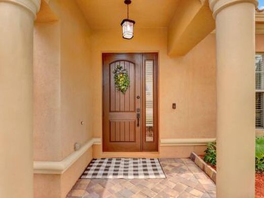 Luxury House for sale in Wellington, 645 855 €, Photo 2