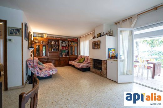 Maison de luxe à vendre à Santa Susanna, 450 000 €, Photo 2