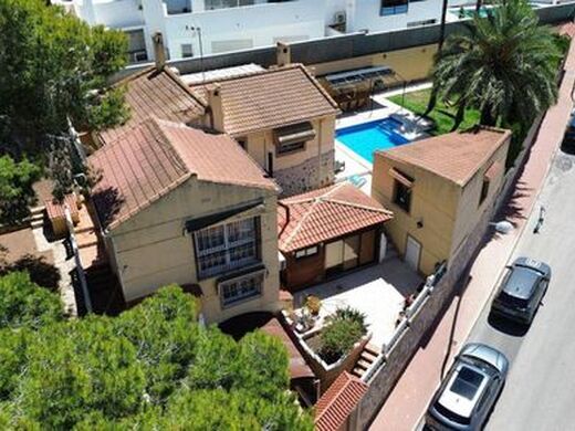 Maison de luxe à vendre à Torrevieja, 490 000 €, Photo 1
