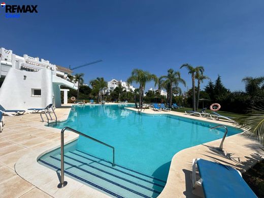 Luxury Apartment for sale in Casares, 415 000 €, Photo 2
