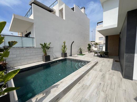 Luxury House for sale in Benijofar, 469 000 €, Photo 4