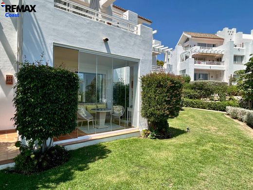 Luxury Apartment for sale in Casares, 415 000 €, Photo 5