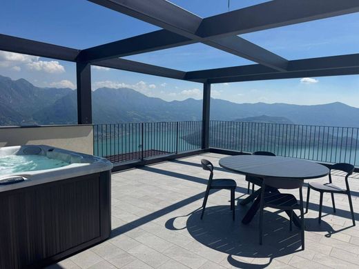 Appartement de luxe à vendre à Parzanica, 535 000 €, Photo 1