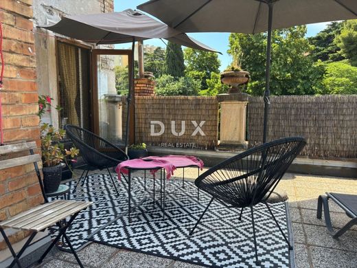 Appartement de luxe à vendre à Pula, 435 000 €, Photo 2