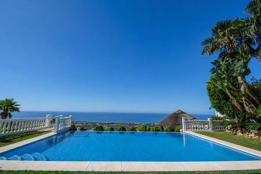 Luxury House for sale in Marbella, 2 950 000 €, Photo 2