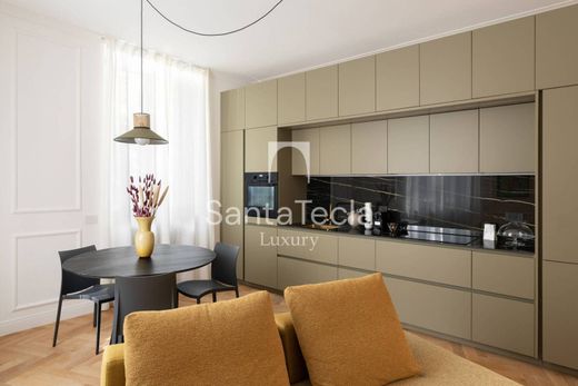 Luxury Apartment for sale in Milan, 420 000 €, Photo 1