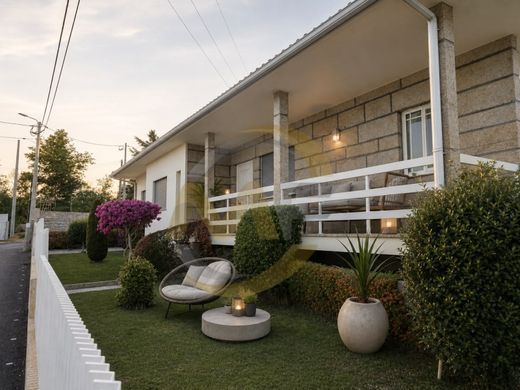 Maison de luxe à vendre à Vila Verde, 400 000 €, Photo 1