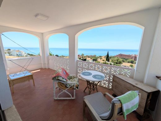Luxury House for sale in Benalmádena, 979 000 €, Photo 2