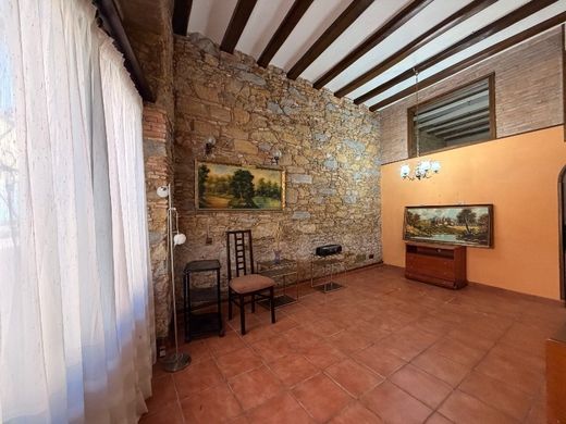 Luxury House for sale in La Bisbal d'Empordà, 525 000 €, Photo 5