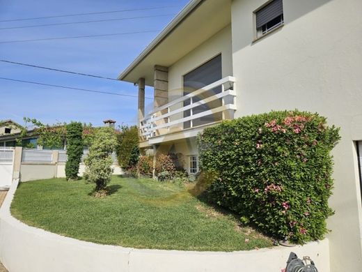 Luxury House for sale in Vila Verde, 400 000 €, Photo 5