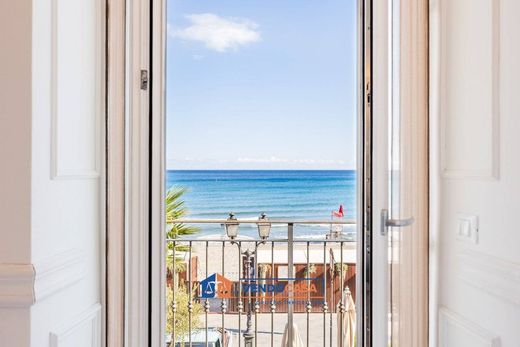 Luxury Apartment for sale in Alassio, 1 590 000 €, Photo 1