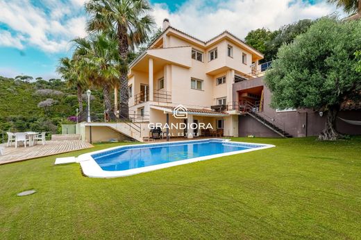 Luxury House for sale in Badalona, 1 850 000 €, Photo 1