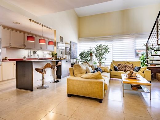 Appartement de luxe à vendre à Es Castell, 420 000 €, Photo 1