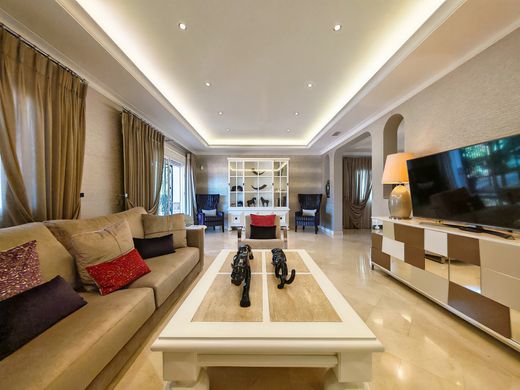 Maison de luxe à vendre à Elviria, 2 250 000 €, Photo 3