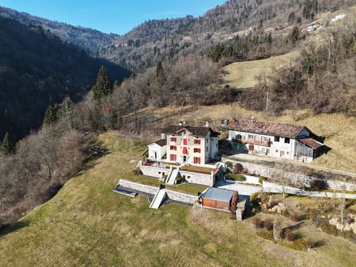 Luxury House for sale in Pedavena, 1 100 000 €, Photo 1