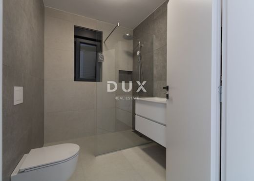 Appartement de luxe à vendre à Murter, 498 000 €, Photo 6