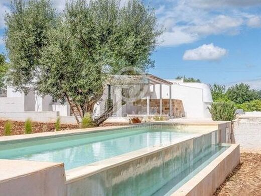 Luxury Apartment for sale in Ostuni, 790 000 €, Photo 1