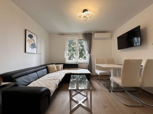 Luxury Apartment for sale in Opatija, 439 000 €, Photo 1