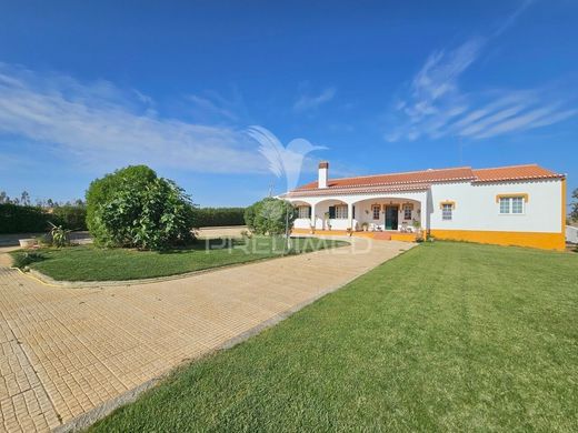 Luxury House for sale in Castro Verde, 520 000 €, Photo 3
