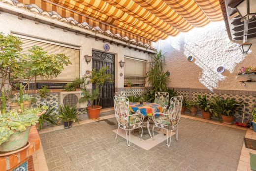 Maison de luxe à vendre à Granada, 479 000 €, Photo 1